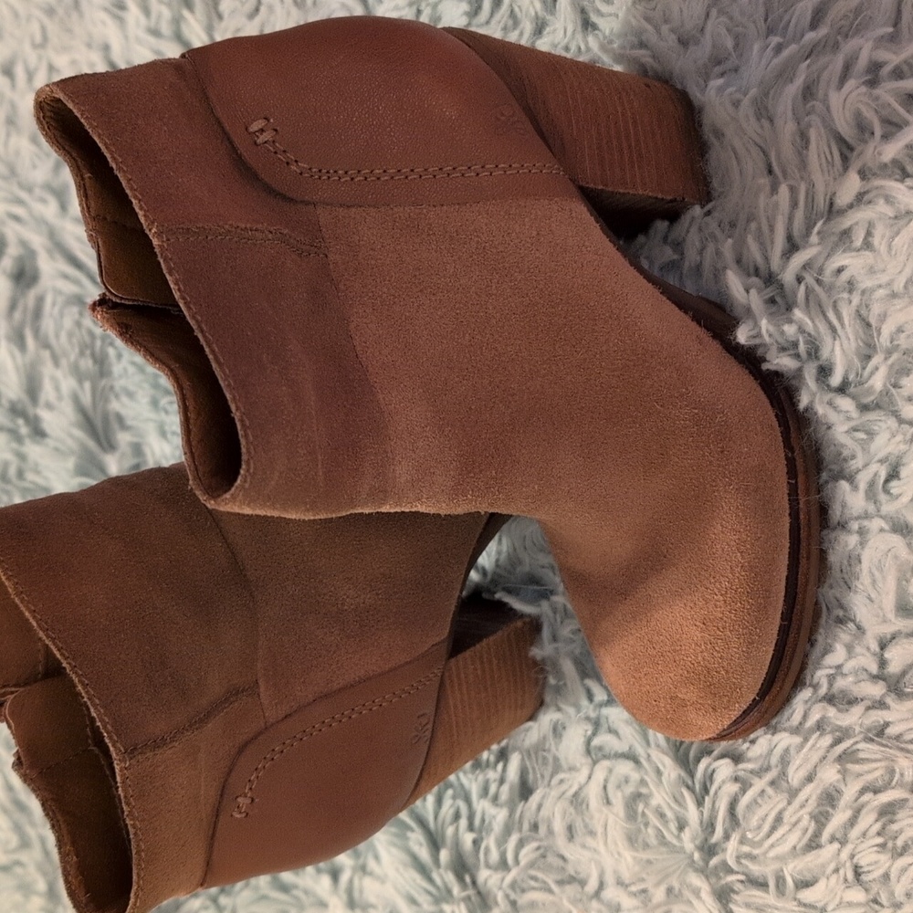 Sam Edelman Suede Ankle Boots size 6 1/2
